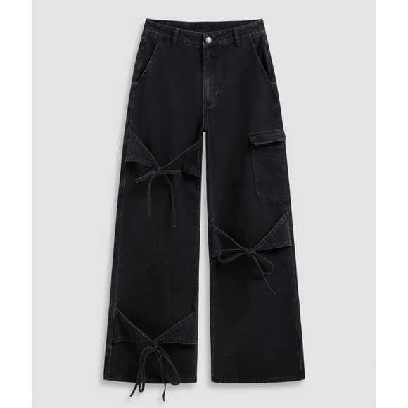 NEW - Cider Denim Mid Rise Solid Bowknot Pocket Wide Leg Jeans (Black) - Picture 1 of 2